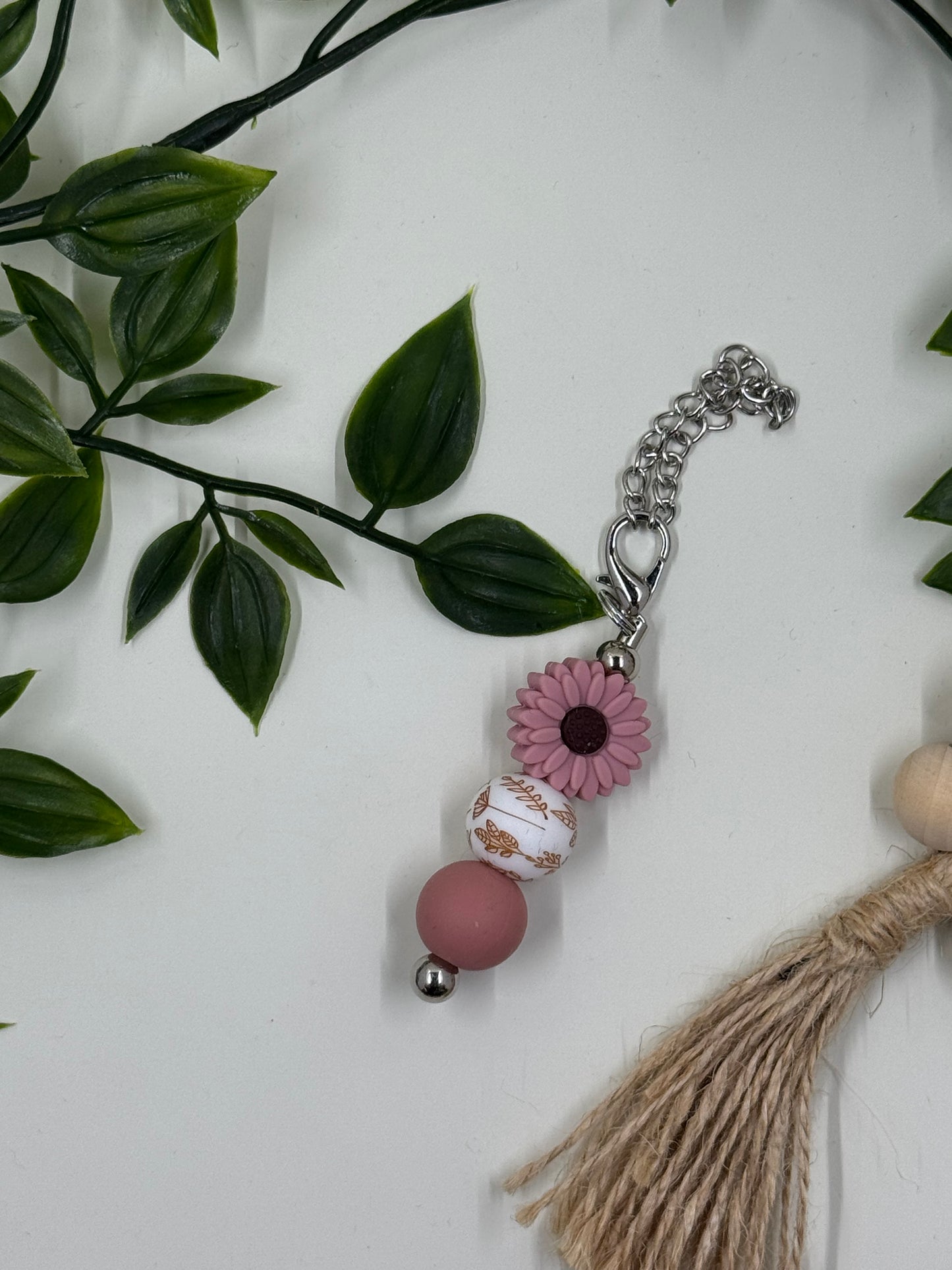 Beaded Daisy Bottle Keyrings - Blush Brown Leaf