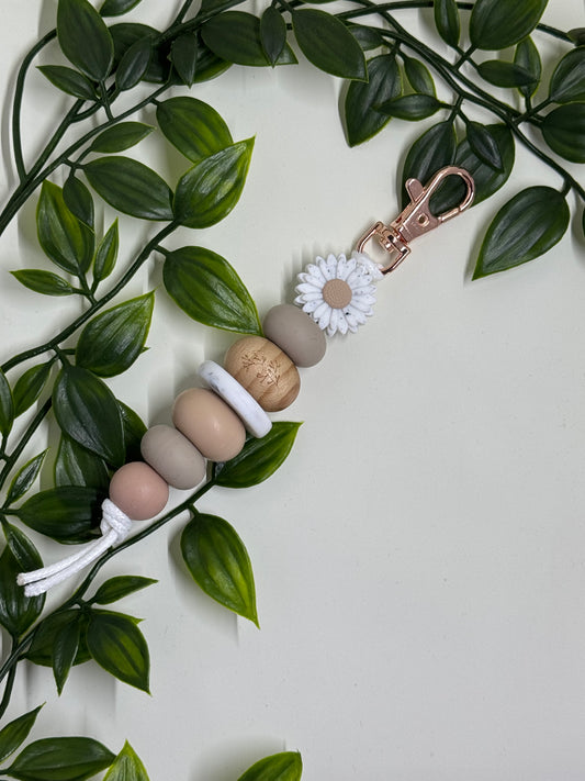 Daisy Beaded Keyrings - Marble Daisy Wooden Natural