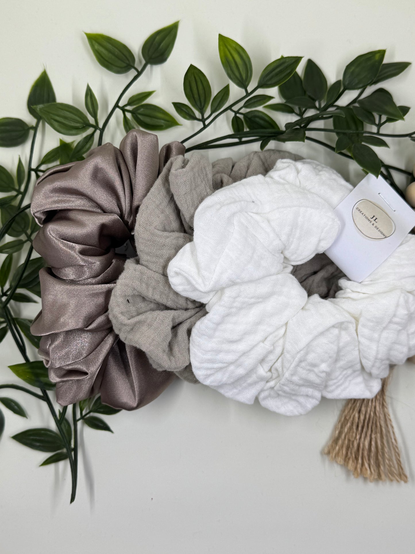 Scrunchies 3 Pack- Neutral Brown & White