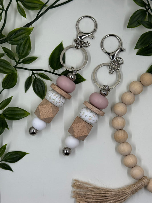 Beaded Daisy Bottle Keyrings - Dusty Pink Floral