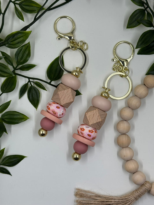 Beaded Daisy Bottle Keyrings - Blush Pink