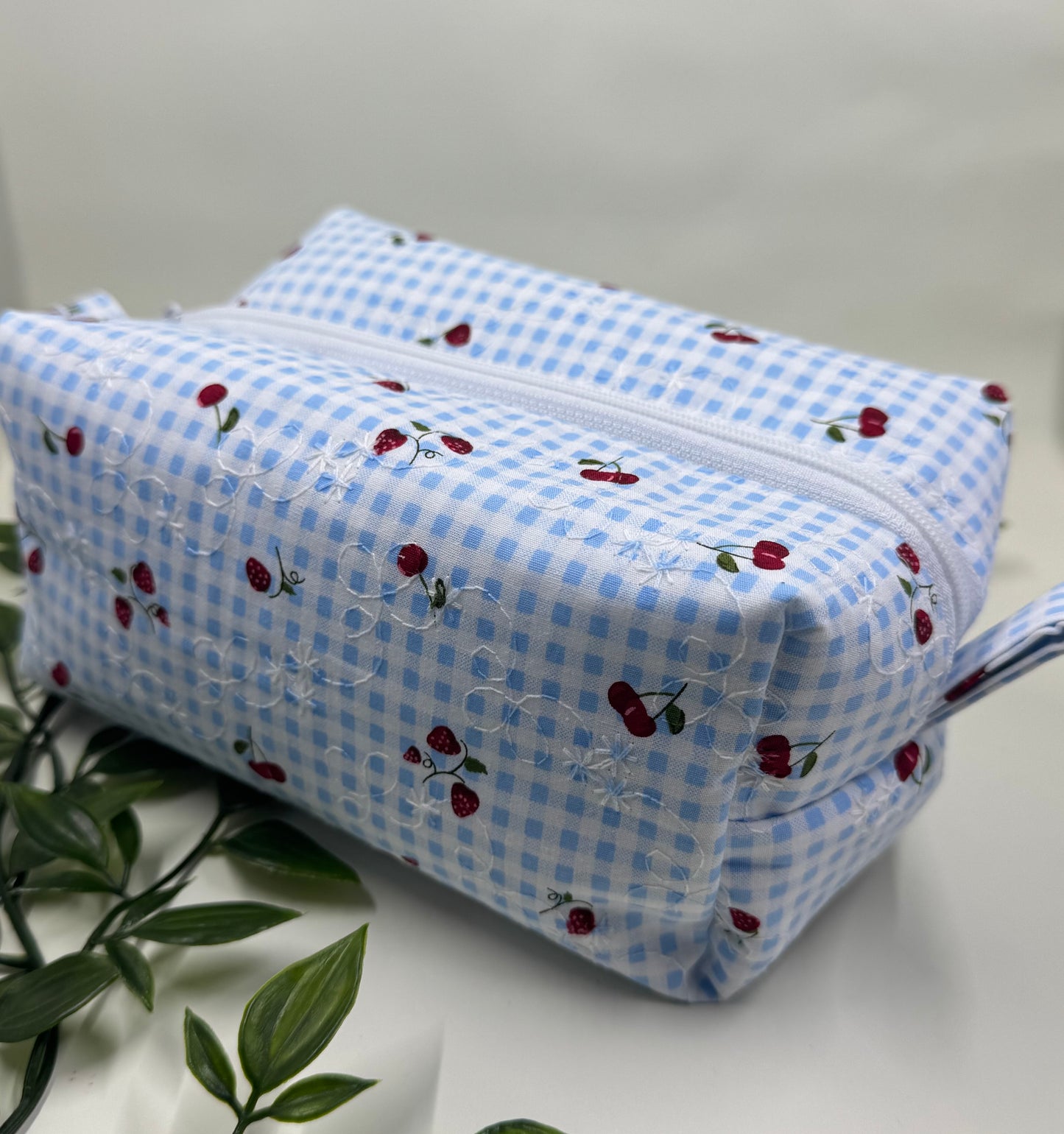 Boxed Makeup Bags- Honeyfields Strawberry Blue