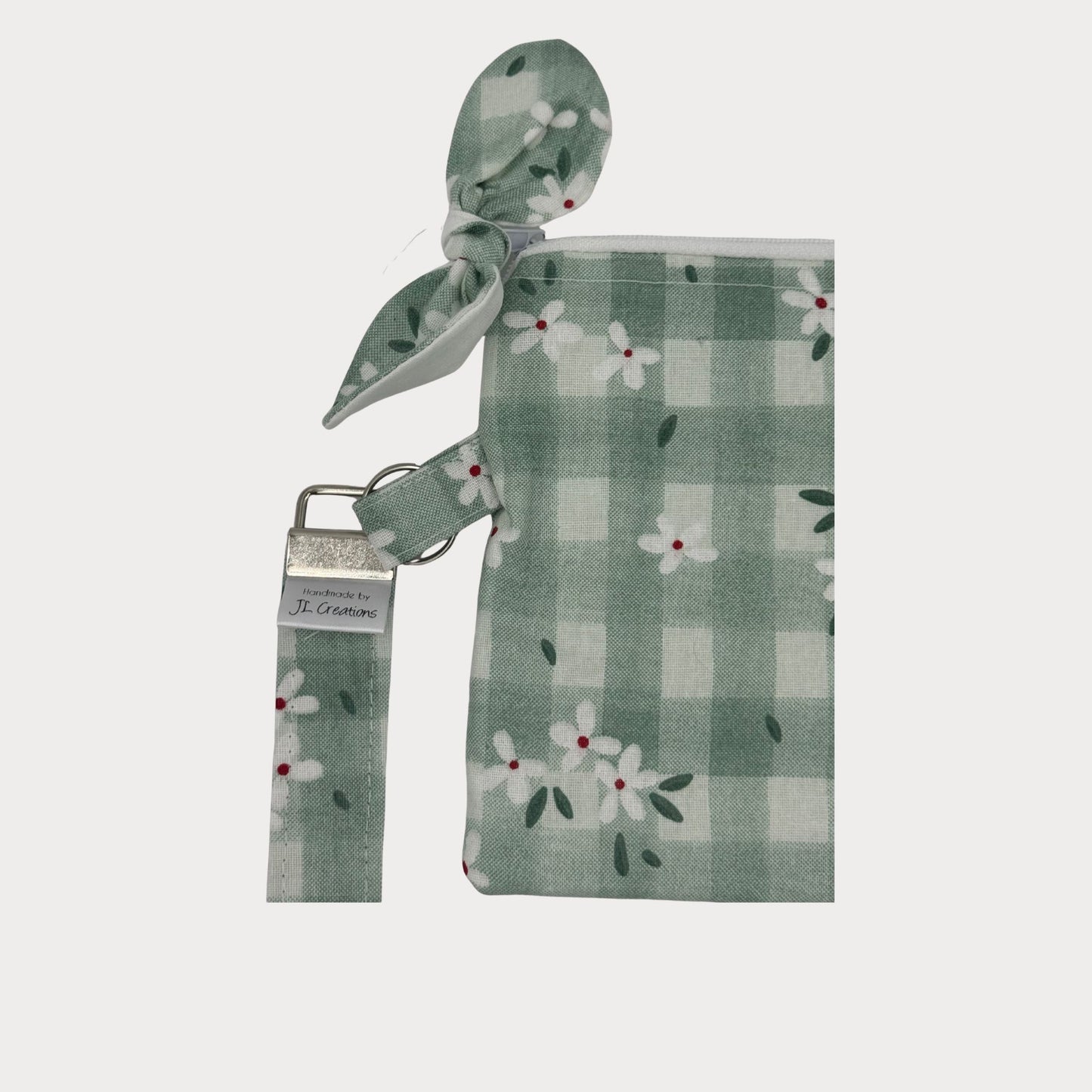Wristlet Purse with attached Key Fob - Daisy Sage