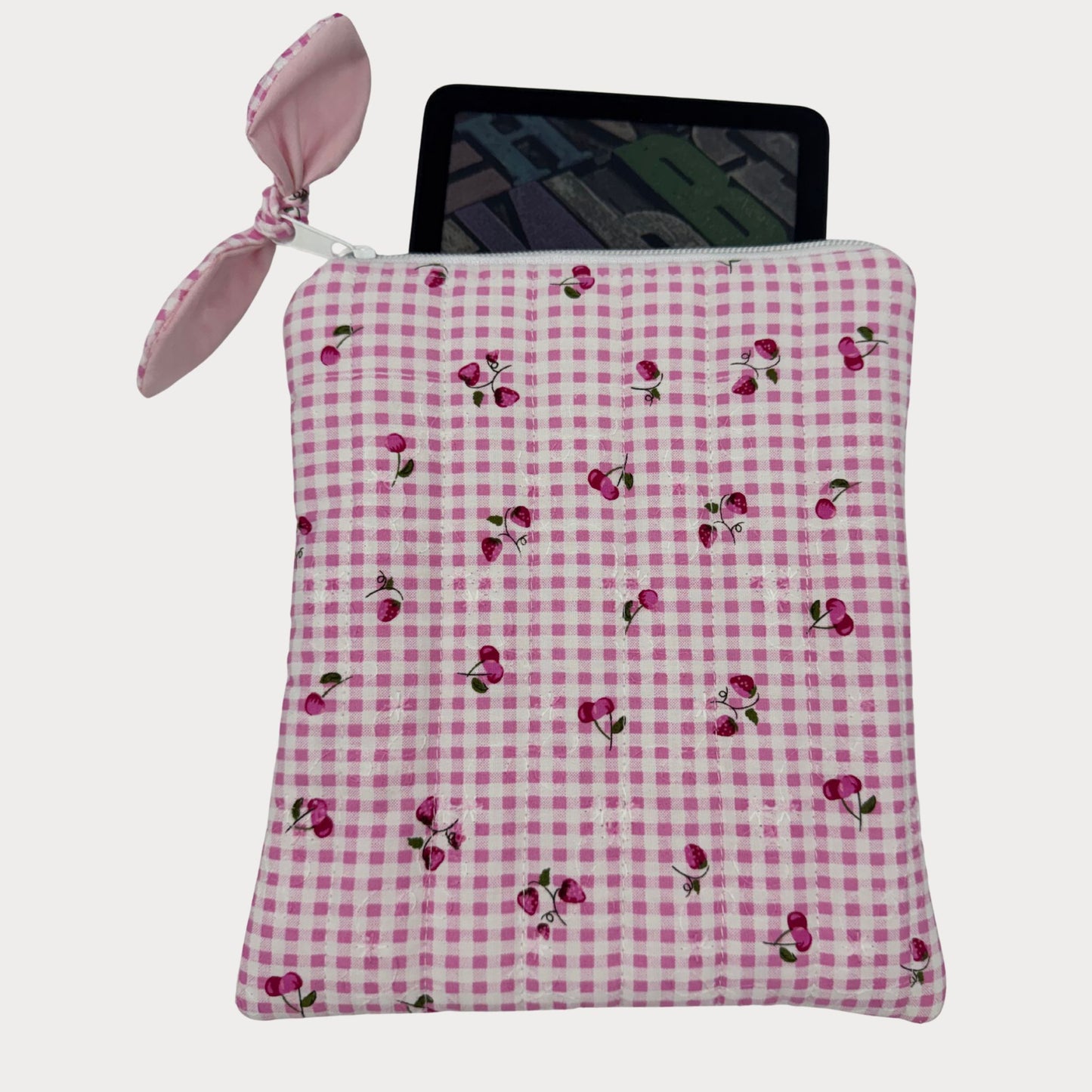 E-reader Case (Kindle or Kobo) - Honeyfields Strawberry Pink