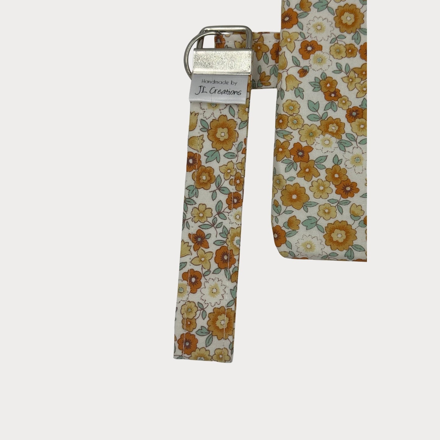Wristlet Purse with attached Key Fob - Petite Garden