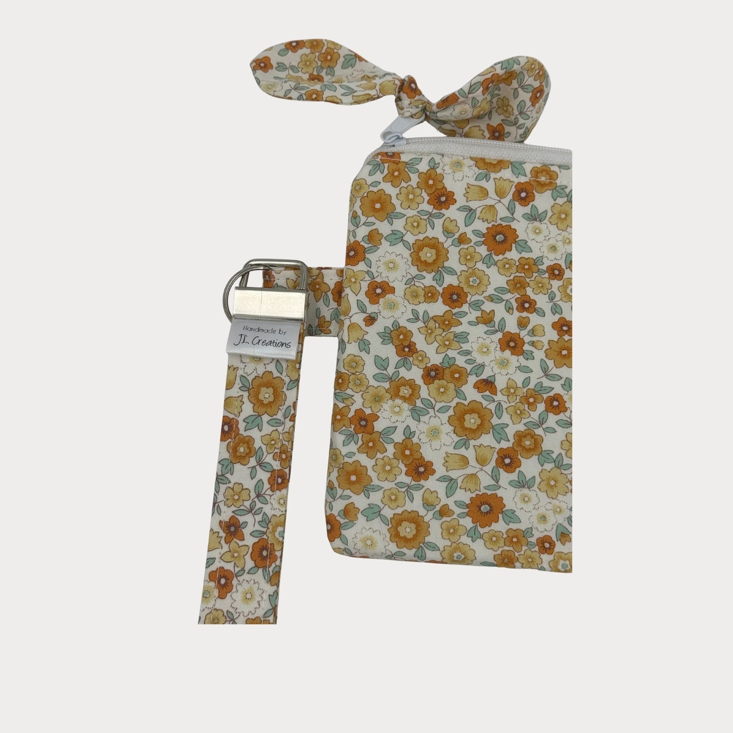 Wristlet Purse with attached Key Fob - Petite Garden